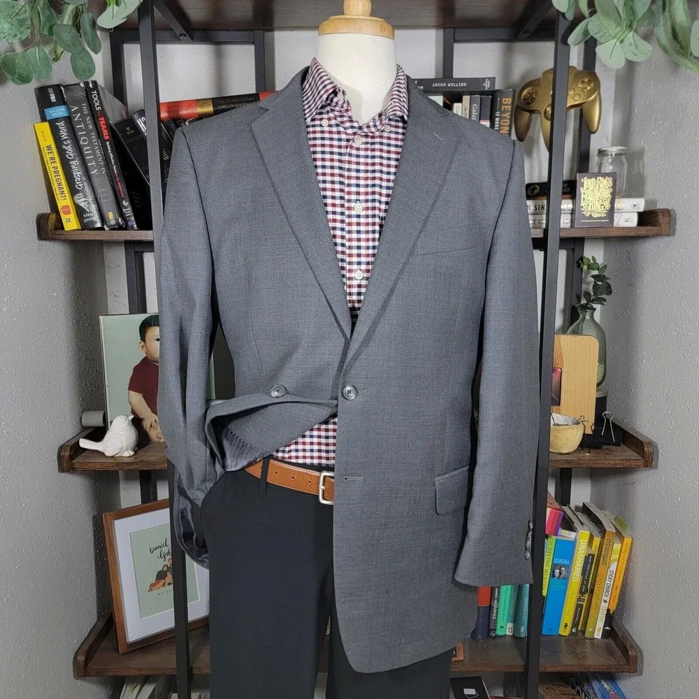 Joseph Abboud Men's Sport Coat Two Button Gray Zignone‎ Biella 110s Wool 42L